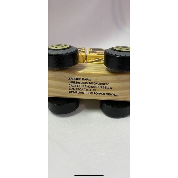 Toys Bundle 4 Different Things, 7 Different Pieces, J'adore Wood Truck, Fidgit - Picture 6 of 7